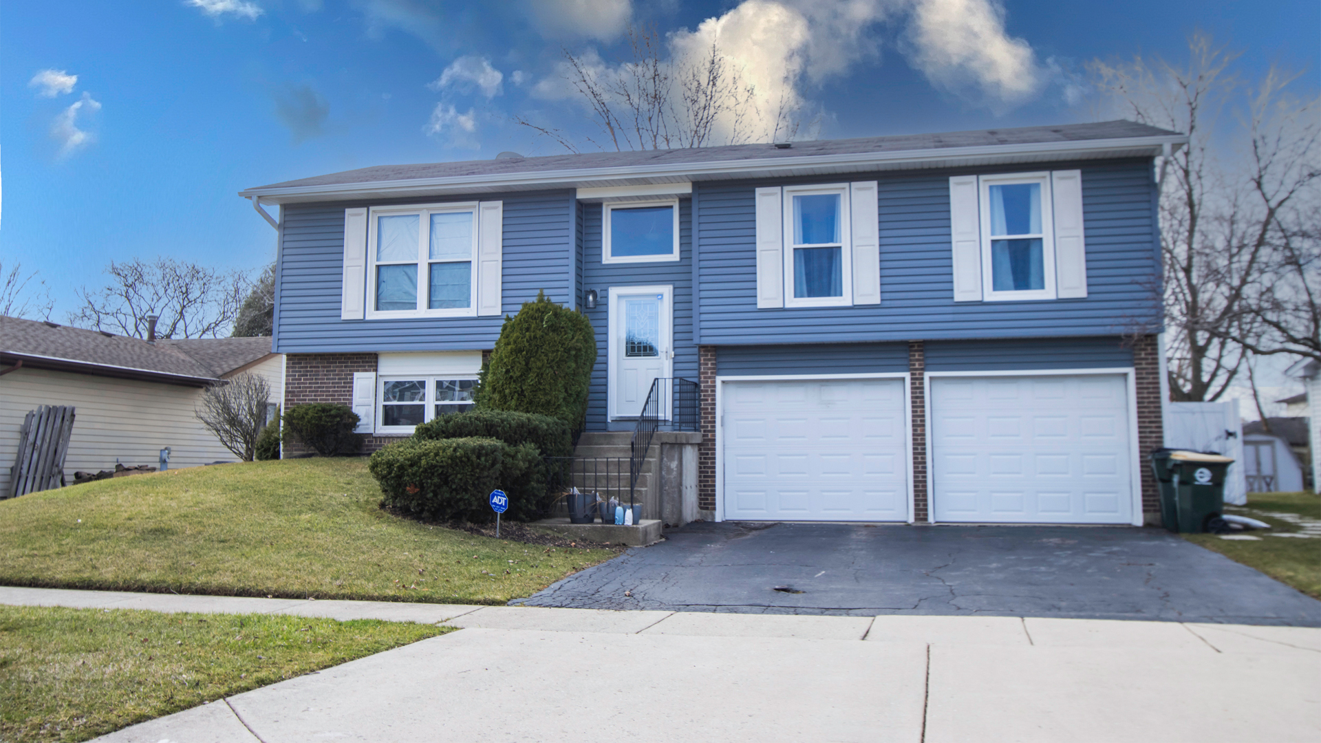 Elegance Redefined: A Hoffman Estates Gem